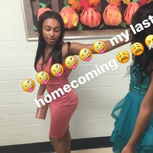 Meet your Posher, Alexia